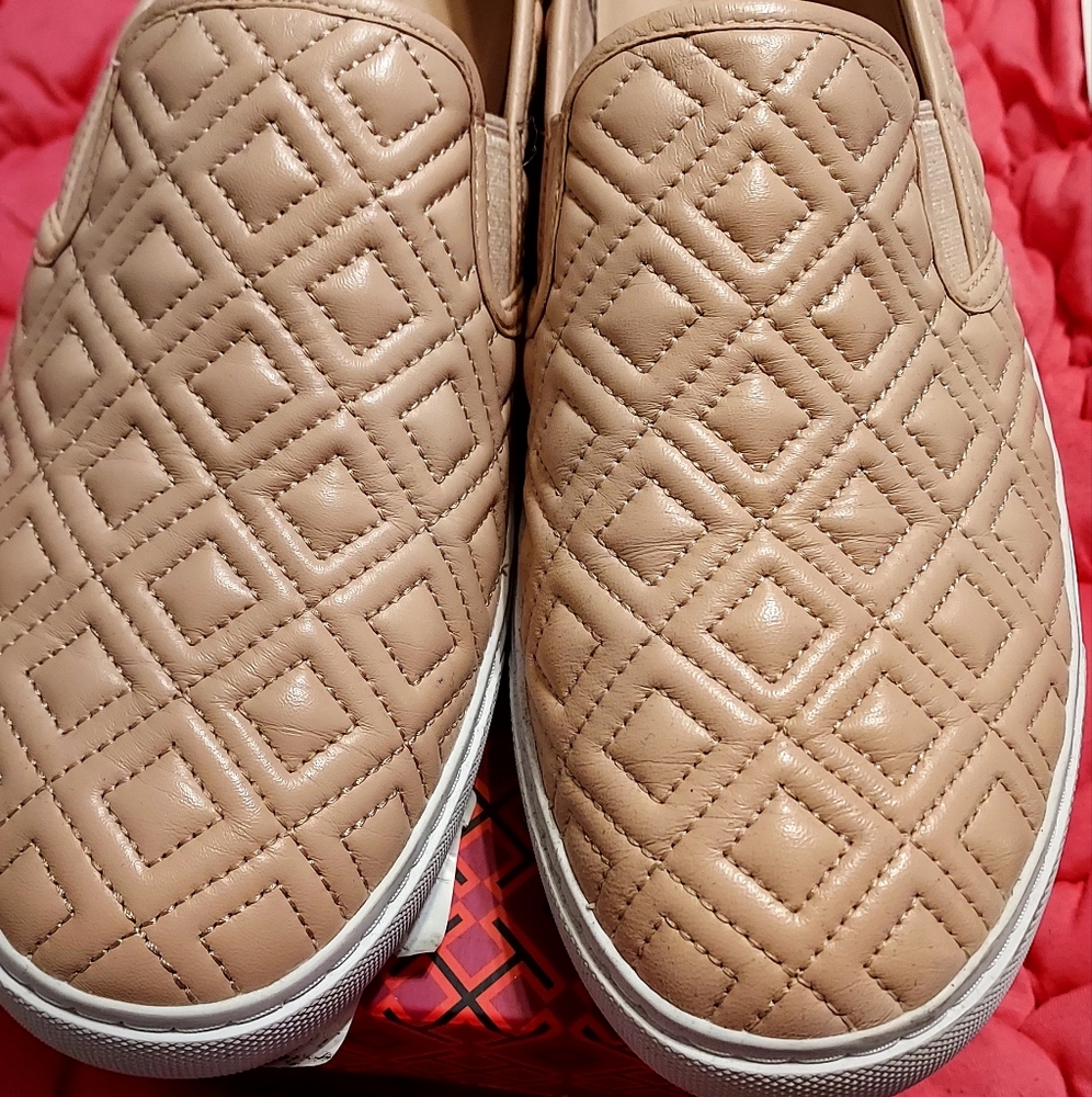 Tory Burch slip on size 11 shoes leather soft pink